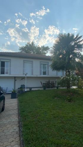 Chavanoz House | Chambres Quiétude