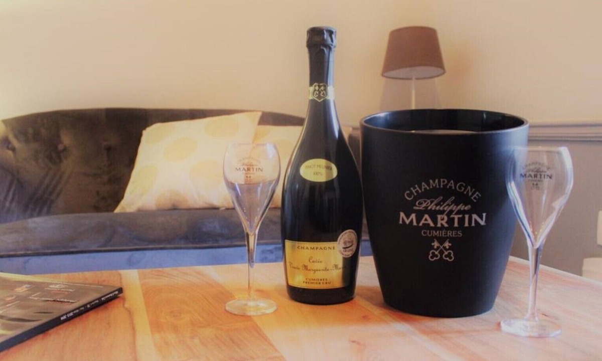 Cumieres House | Champagne Philippe Martin - Victory suite