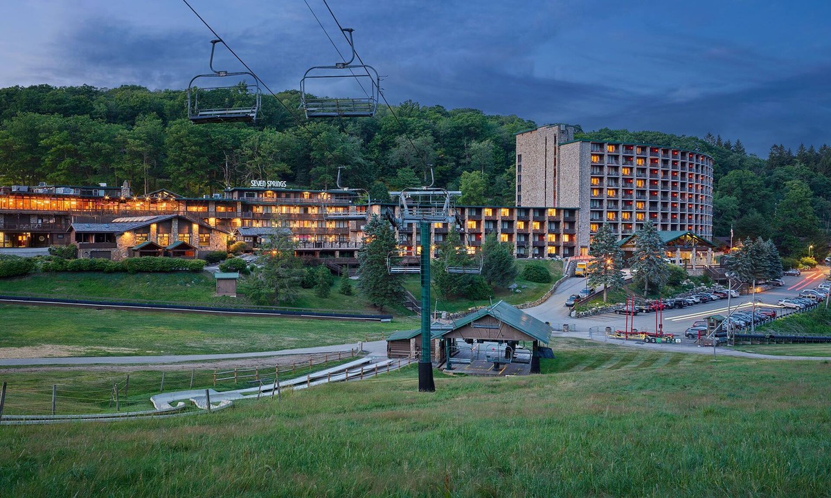 Seven Springs Hotel | Champion Hotel | Executive Room + Tower Side