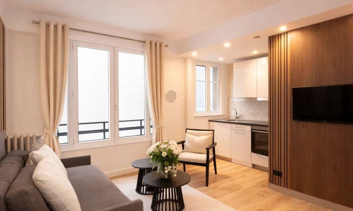 8th Arrondissement Apartment | Champs-Elysées - Prestige flat with lift Matignon