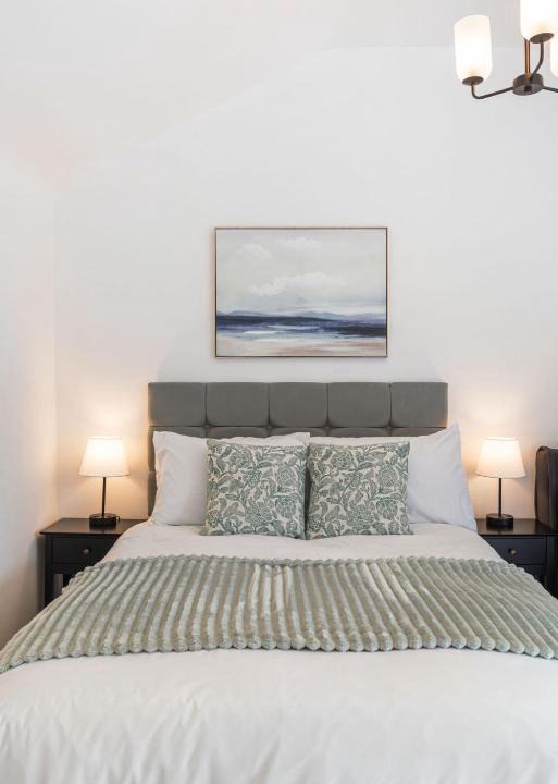 High Wych House | Chandini Villa in High Wych