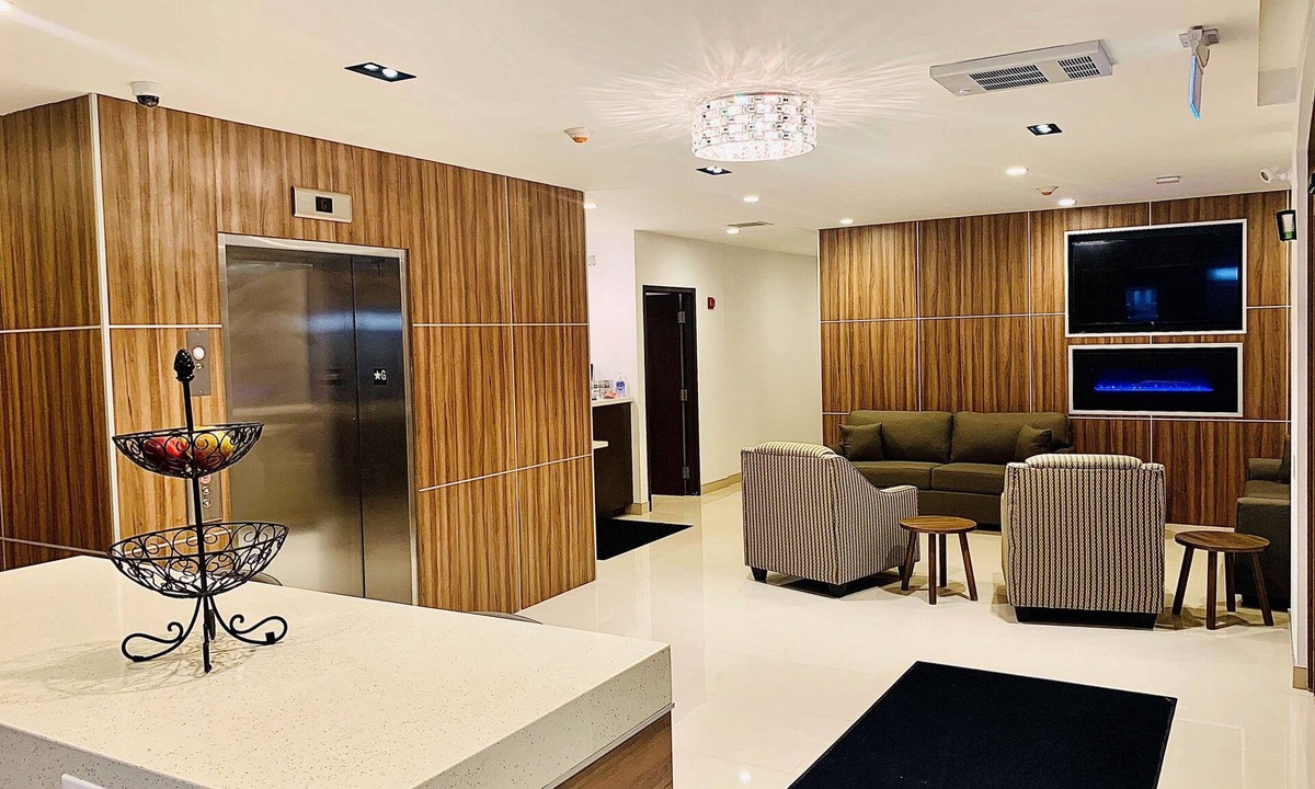 Northeast Mississauga Hotel | Chandni Victoria