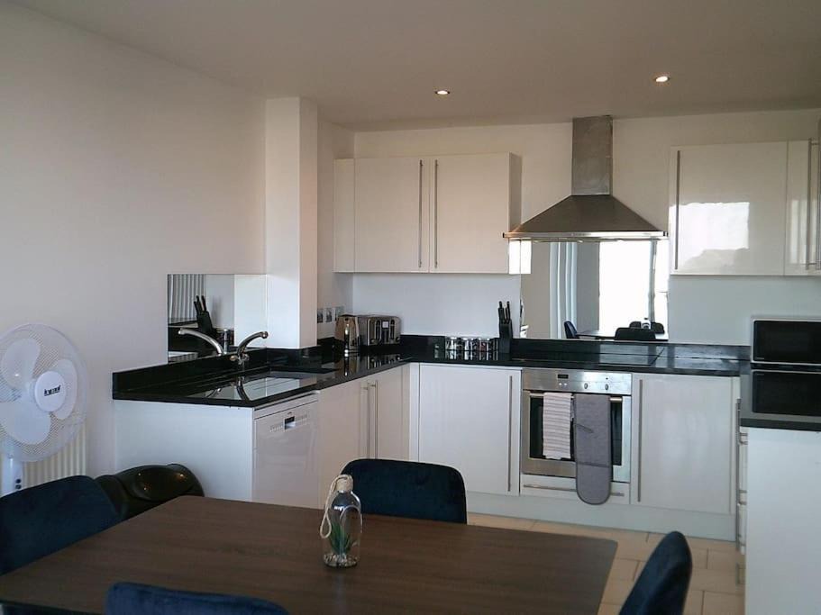 Portland Apartment | Channel Escape 1