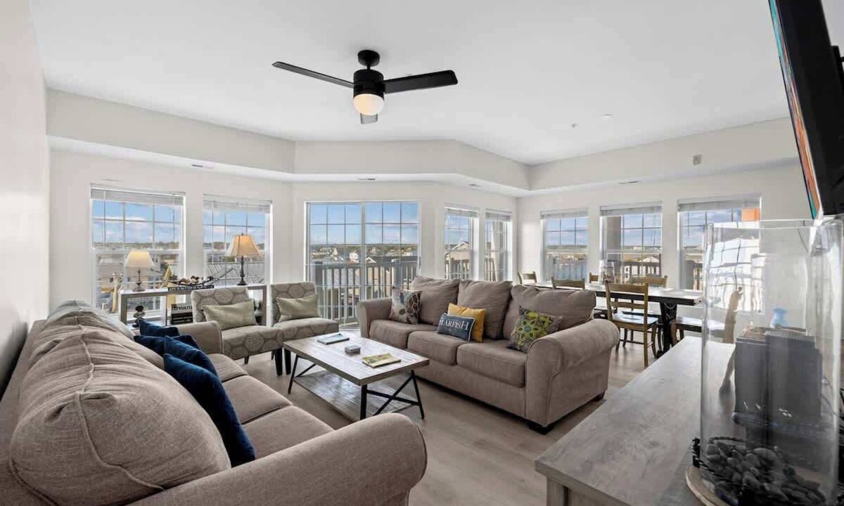 Cherry Grove Beach Condo | Channel Views! 6 Bedroom Spacious Deluxe Condo