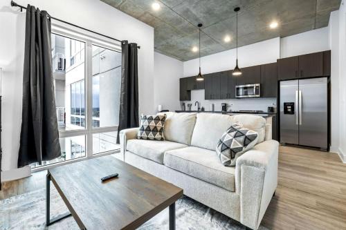 Channel District Apartment | Channelside 1BD Free parking