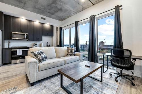 Channel District Apartment | Channelside Remote Work Amazing View
