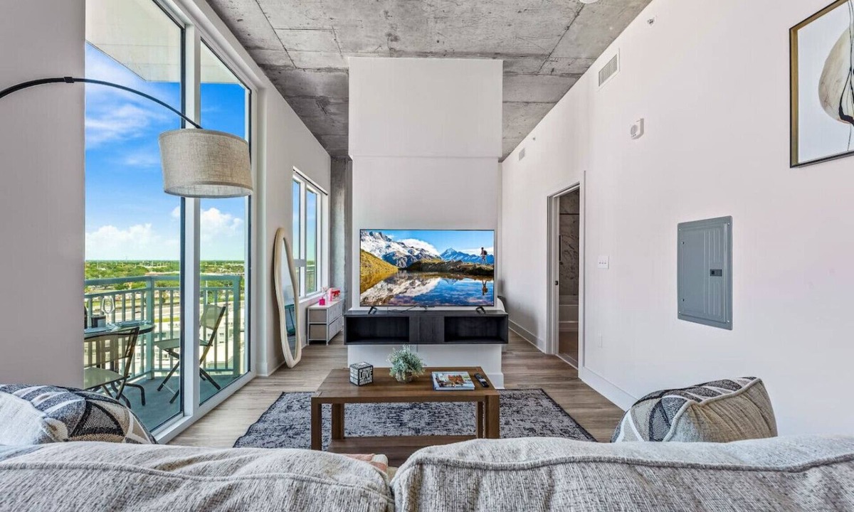 Channel District Apartment | Channelside: Work | Live | Explore