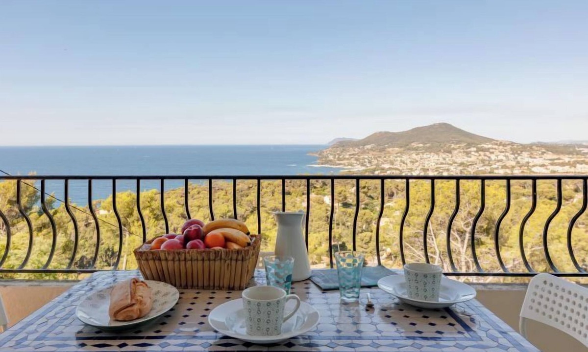 Carqueiranne Apartment | Chantelyre by Interhome