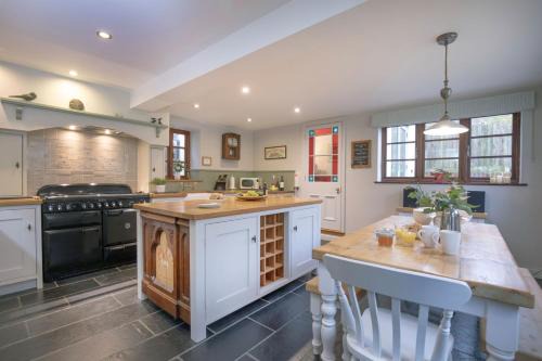 Chard House | Chantry Cottage