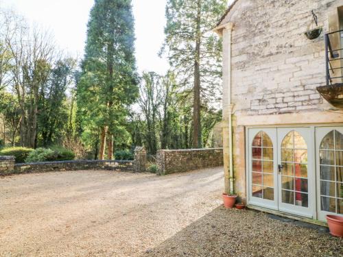 Chalford House | Chapel Cottage