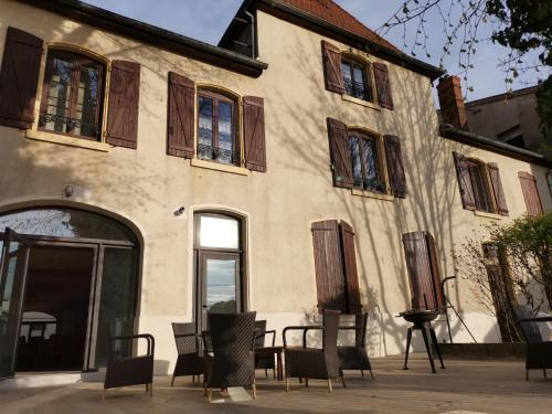 Roanne Apartment | CHAPELLE ST NICOLAS