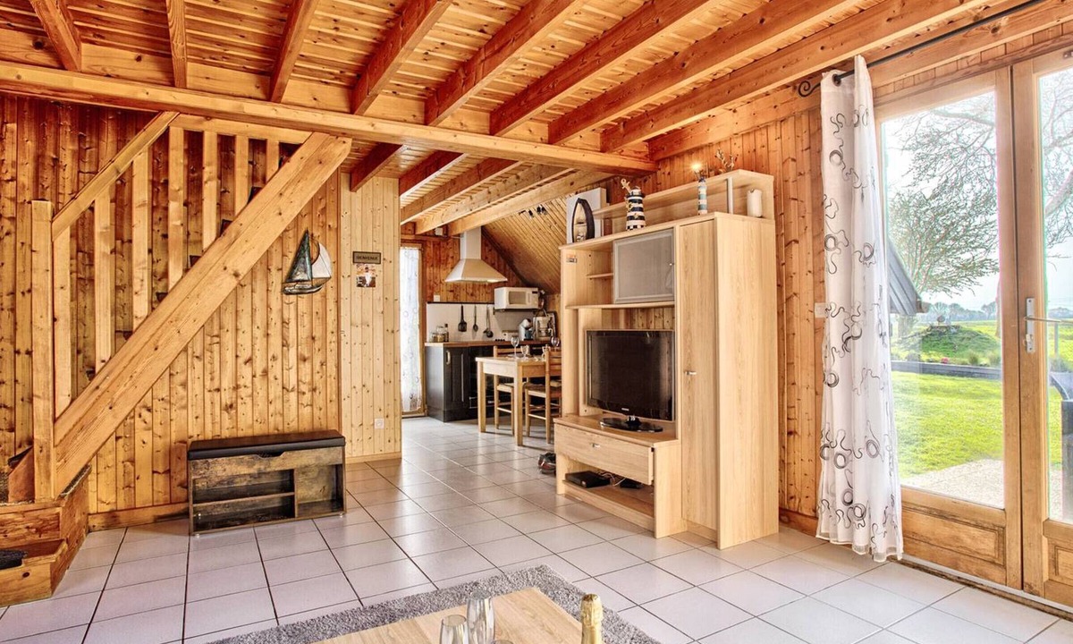 Merville-Franceville-Plage Ski Chalet | Charming chalet, clear view - 4 guests