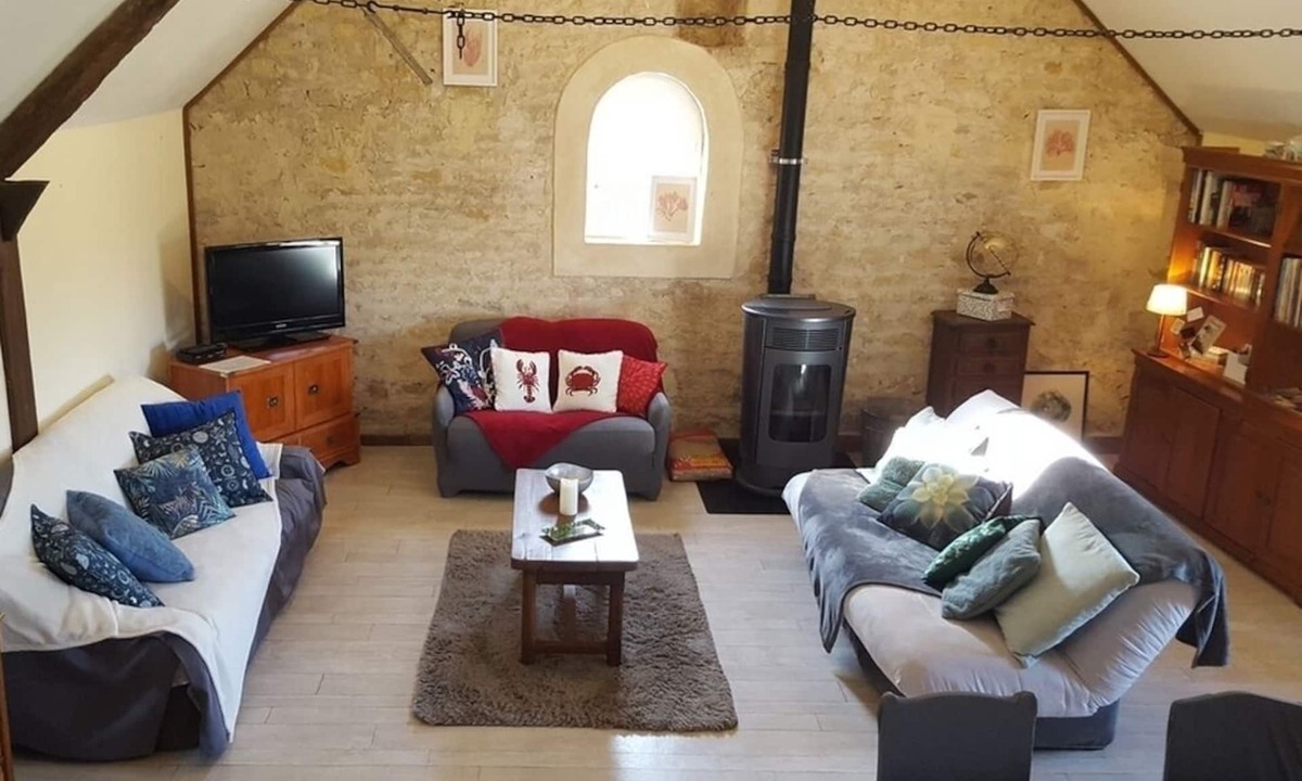 Sainte-Honorine-des-Pertes Cottage | Charming cottage near Omaha Beach