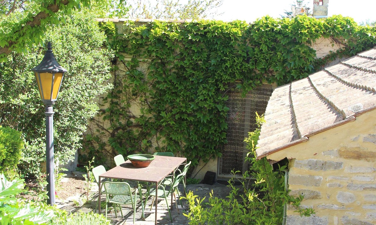 Saint-Jean-de-Ceyrargues House | Character house.