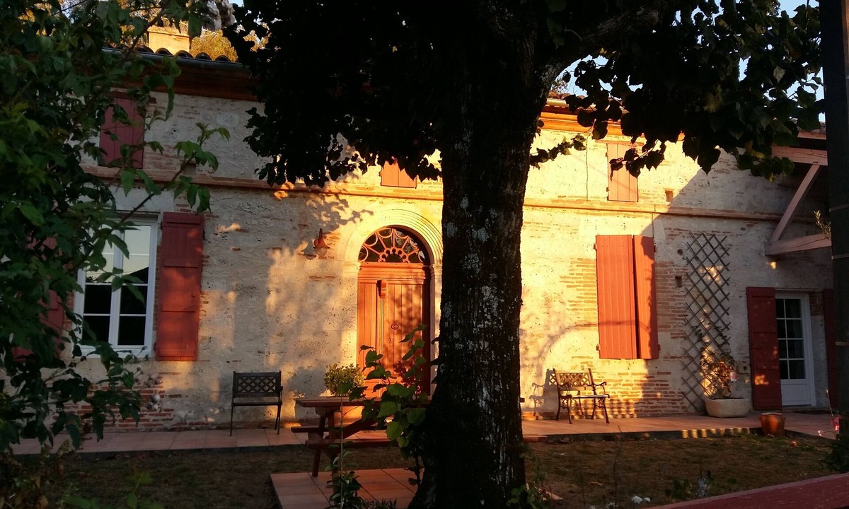 Saint-Vincent-Lespinasse House | CHARACTER GITE