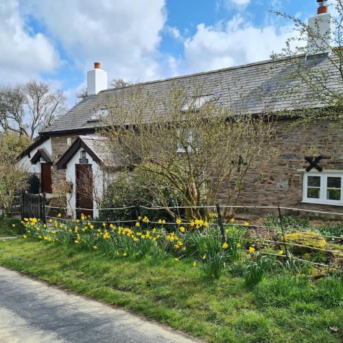 Church Stoke House | Character cottage with spectacular views