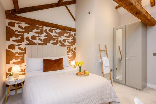 Harrogate Villa | Character filled Courtyard Escape