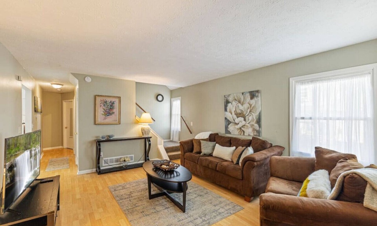 Charlotte House | Charlotte Charmer - 3 Bdrm.