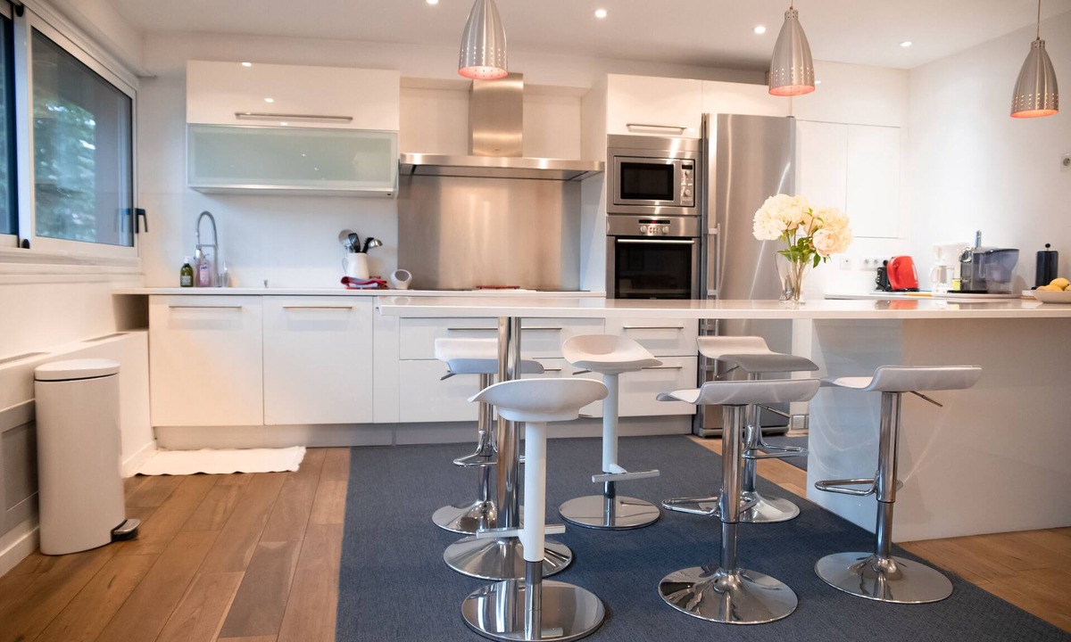 Deauville City Centre Apartment | Charlotte's houses (2)