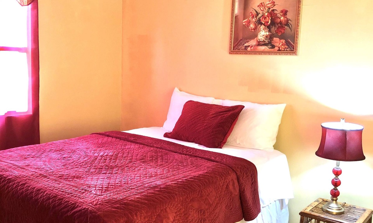 Queens Apartment | CHARLTON PLACE - ohelchabad.org