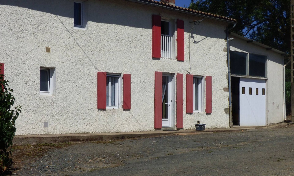 Saint-Georges-de-Montaigu House | Charming country house