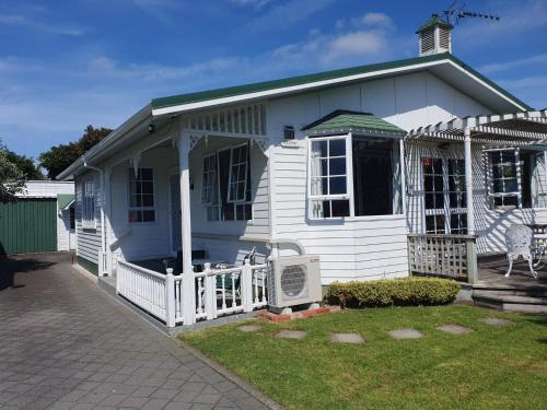Whanganui House | Charmae Guest House