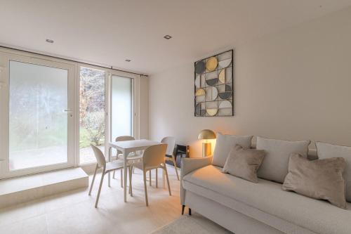 Saint-Didier-au-Mont-d'Or Apartment | Charmant studio avec terrasse, Saint-Didier