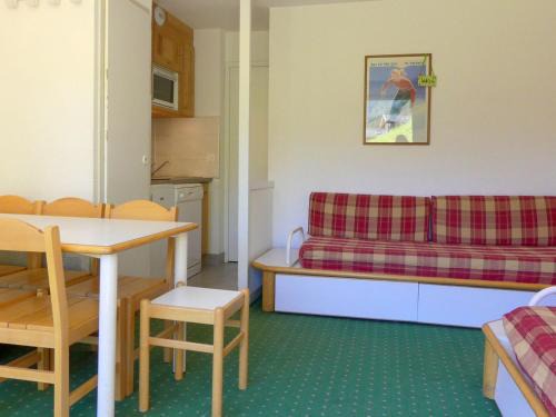 Meribel-Mottaret Apartment | Charmant 2 Pièces Cabine Exposé Sud, Skis aux Pieds, Animaux Acceptés - FR-1-182-97