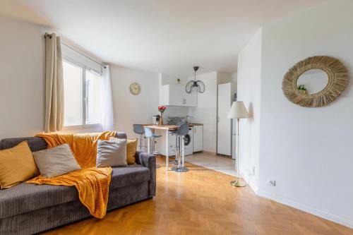 Aubervilliers Apartment | Charmant 2 pièces rénové Porte de Paris avec parking