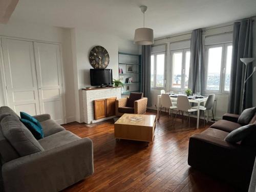 Coteaux Ouest Apartment | Charmant 42m2 - Vieux Marché 8 min