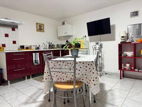 Thouars Apartment | Charmant appartement cozy - idéal pour séjour confortable