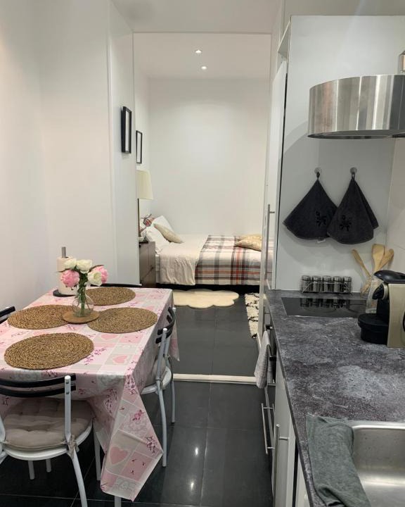 Quartier de la Chapelle Apartment | Charmant appartement - PARIS 18