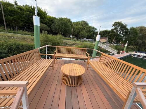 Mery-sur-Marne Boat Rental | Charmant bateau sur la Marne le VIKING