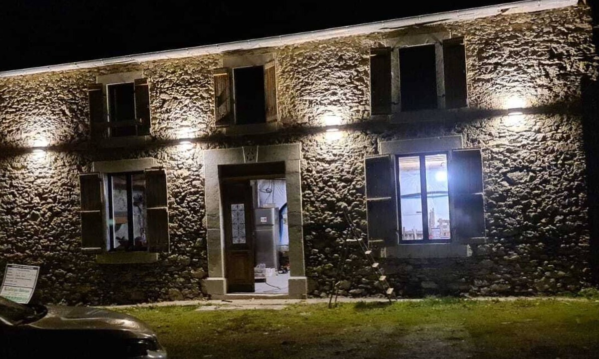 Montserie House | Charmant Corps de Ferme à la Montagne