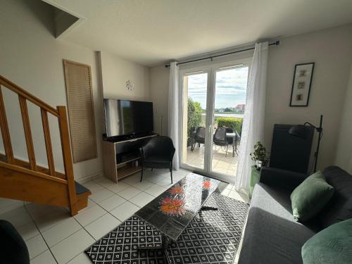 Port Guillaume Apartment | Charmant duplex 4 pièces avec piscine, parfait pour 6 personnes - FR-1-487-338