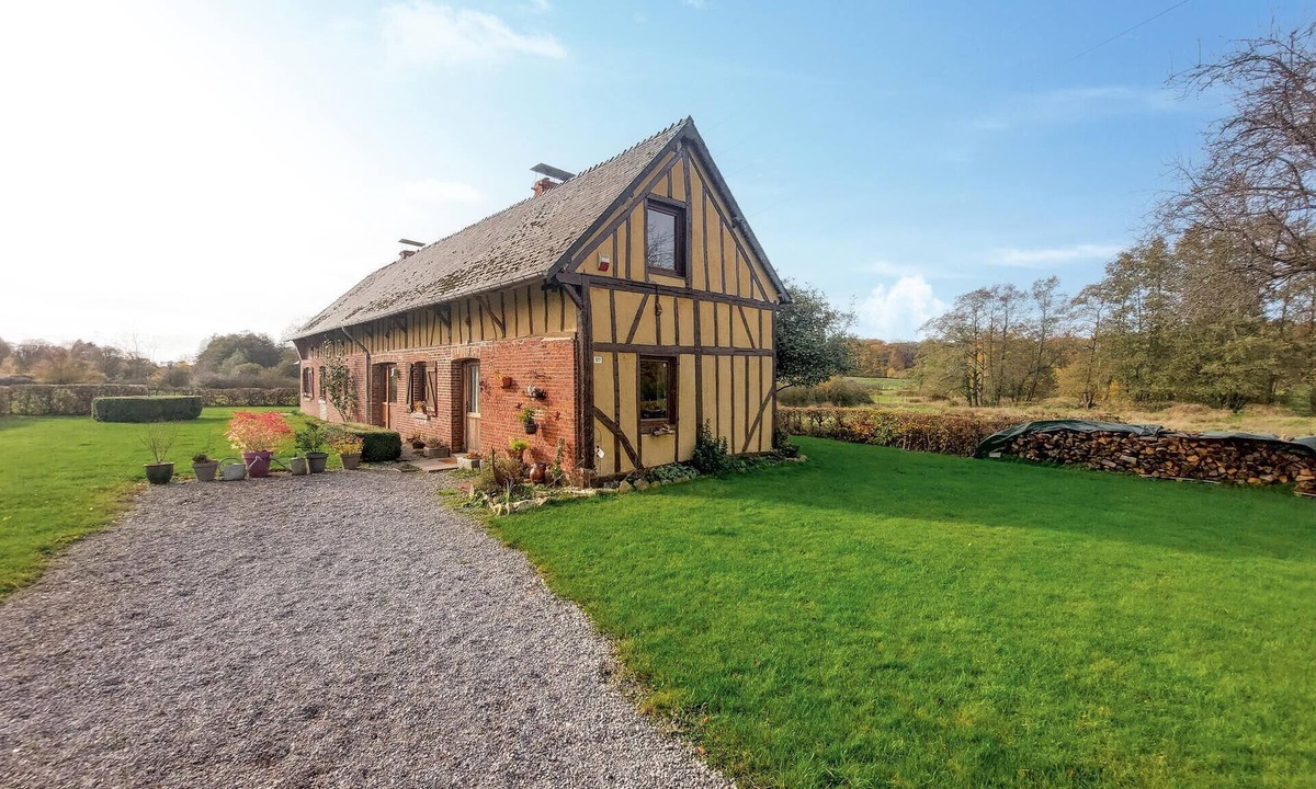 La Neuville-aux-Joutes House | Charmante longère en campagne