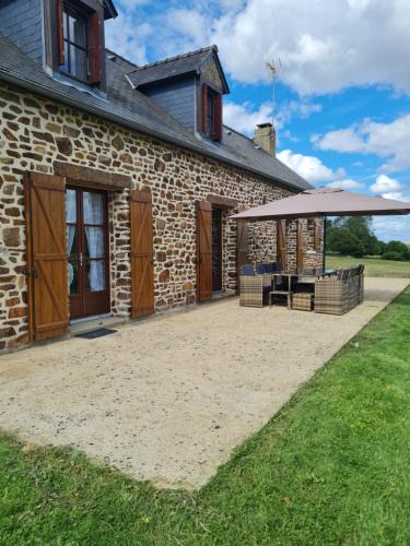 Mont-Saint-Jean House | Charmant gîte avec vue panoramique aux portes de la forêt de Sillé