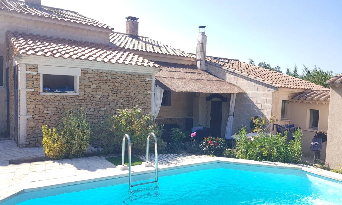 Menerbes Apartment | Charmant Gîte en Luberon