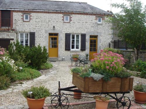 Pithiviers-le-Vieil House | Charmant Gîte au Calme près de Pithiviers avec Jardin et Terrasse - FR-1-590-133