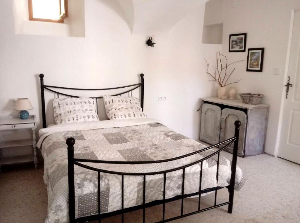 Saint-Laurent-le-Minier Apartment | Charmant Studio dans l’Ancienne Mairie