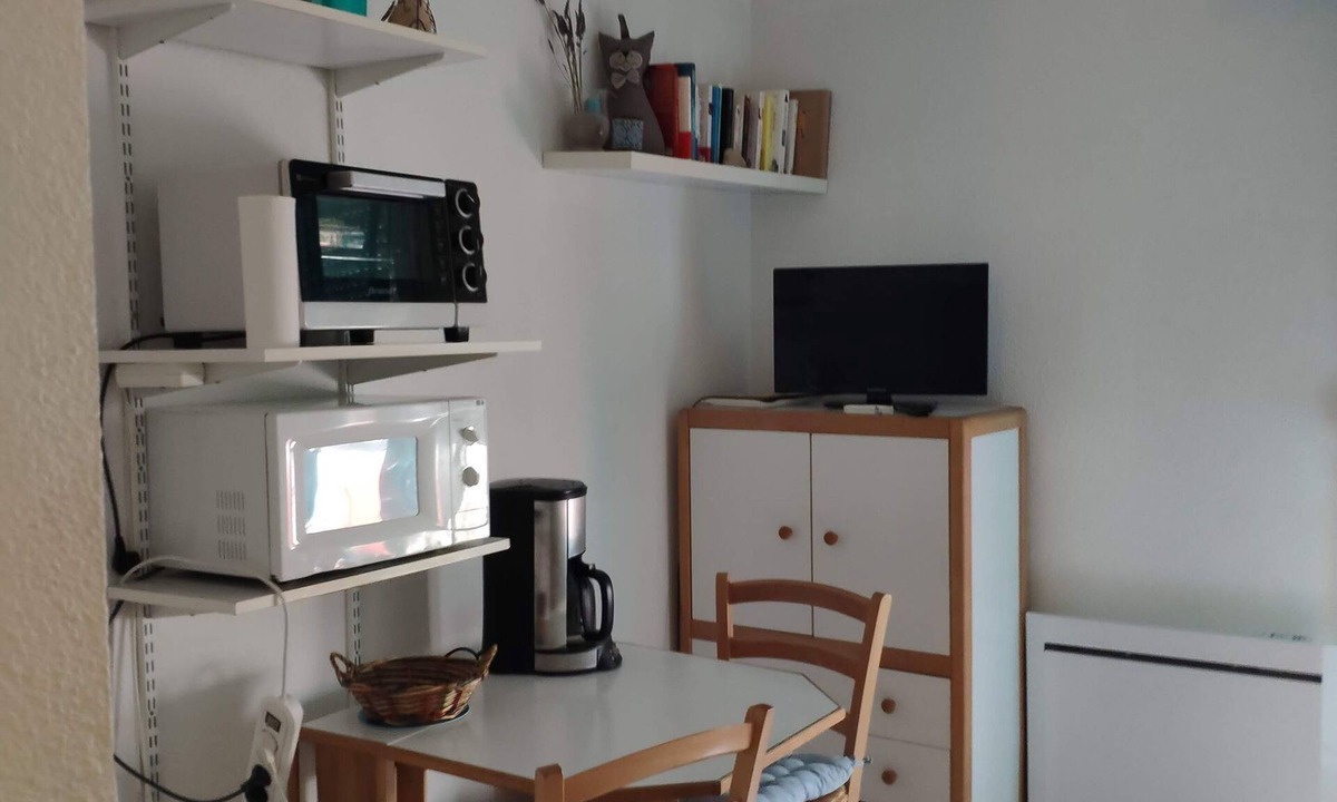 Lamalou-les-Bains Apartment | Charmant Studio 2