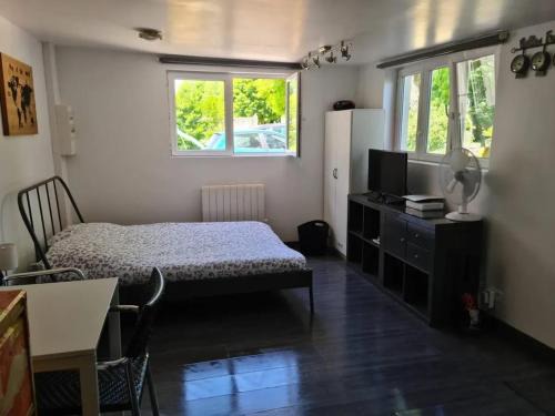 Saint-Ay Apartment | Charmant studio à Saint-Ay, 25 m², avec vue sur le jardin