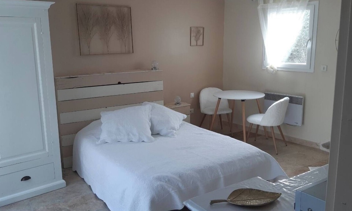 Celas Apartment | Charmant Studio aux Portes des Cevennes