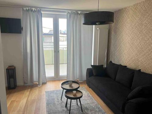 Eaux-Vives Jeu-de-l'Arc Apartment | Charmant Studio