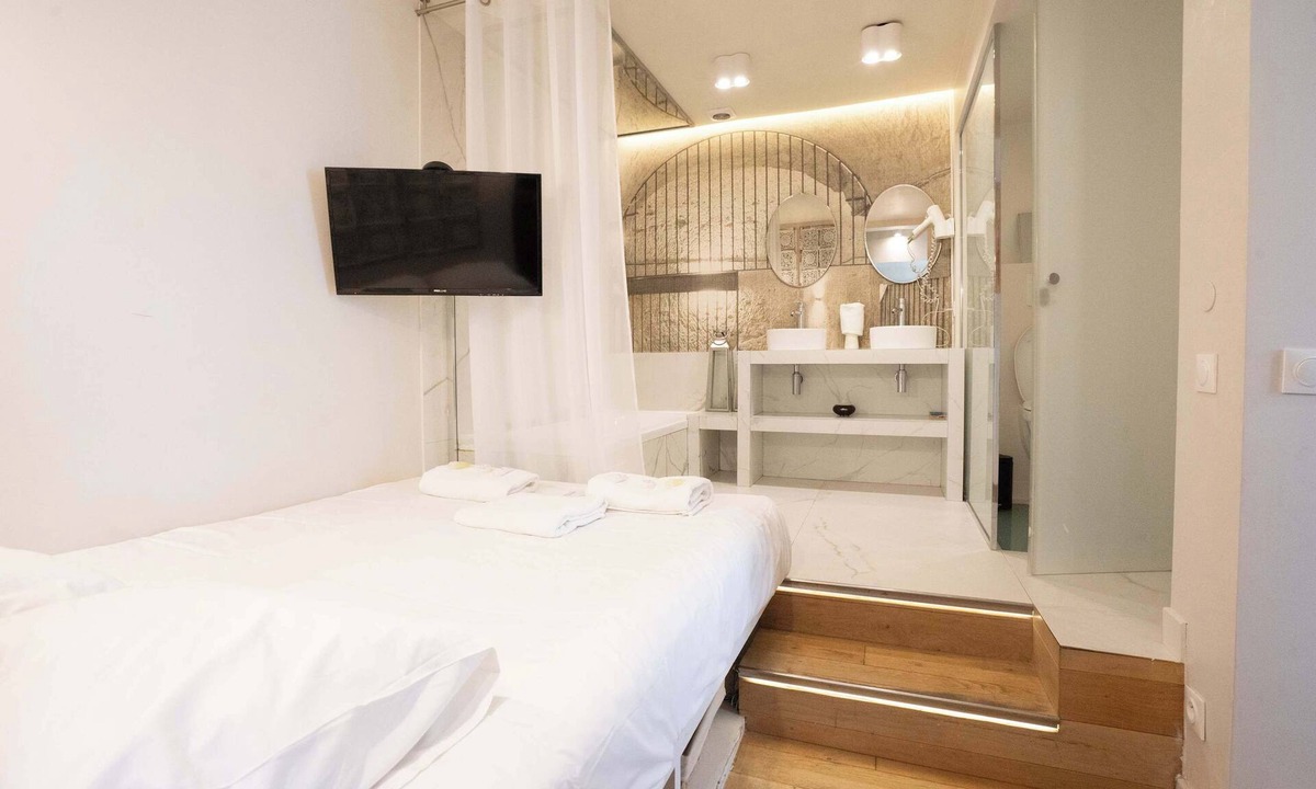 Quartier de la Chapelle Apartment | Charmant Studio Cosy pour 2 Personnes