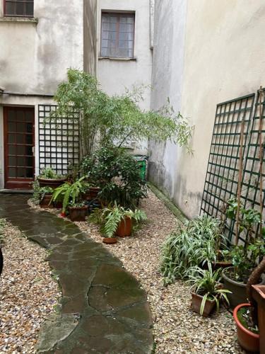 Quartier de la Porte-Saint-Denis Apartment | Charmant Studio