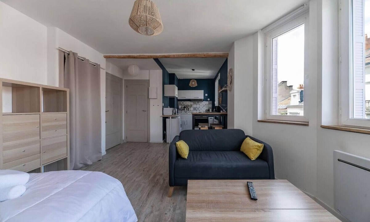 Quartier de France Apartment | Charmant studio - proximité parcs et plan d’eau