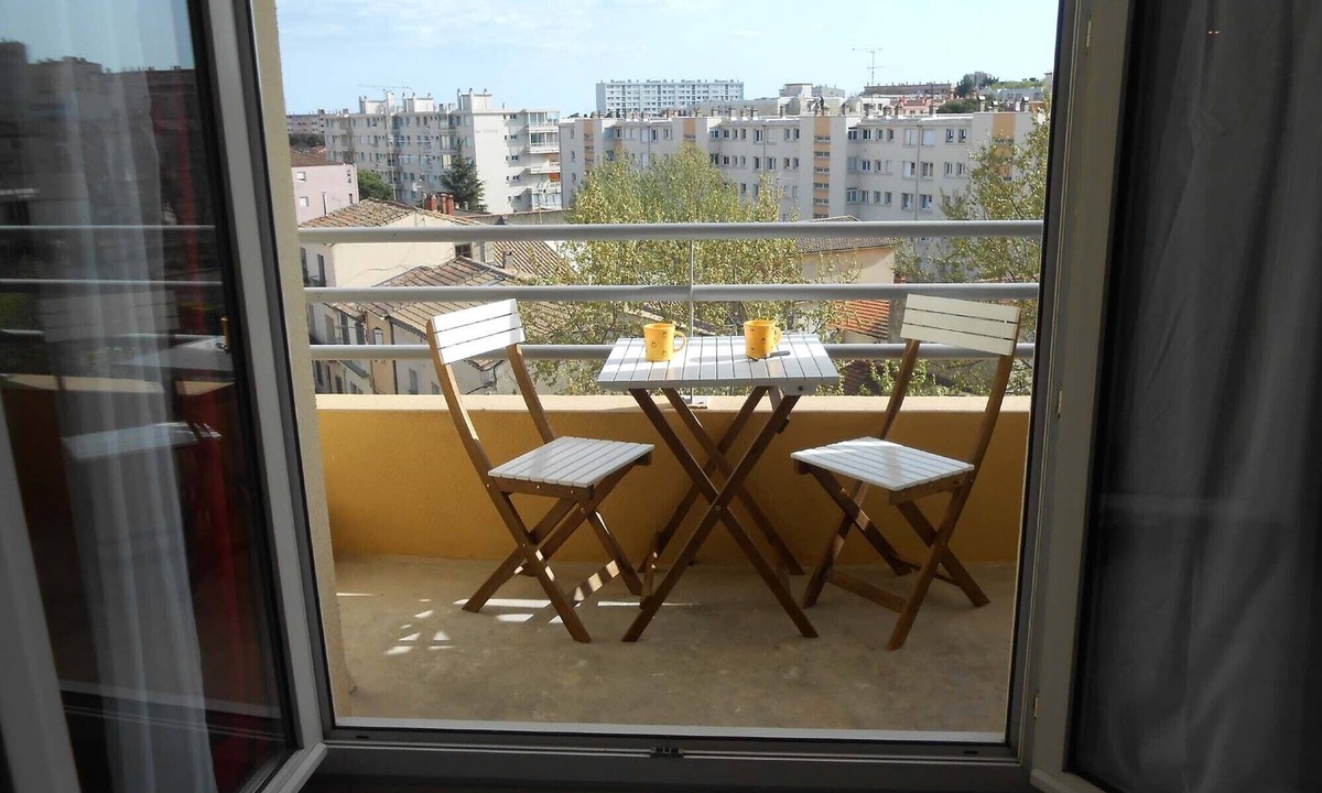 Gares Apartment | Charmant T1 Avec Parking Proche Centre ET Arret Tram