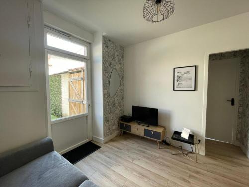 Cholet Apartment | Charmant T2 avec cour extérieure
