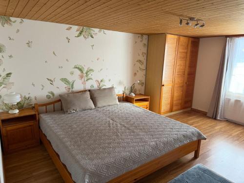 Uster District Apartment | charmante 3,5 Zimmer Wohnung im Bauernhaus